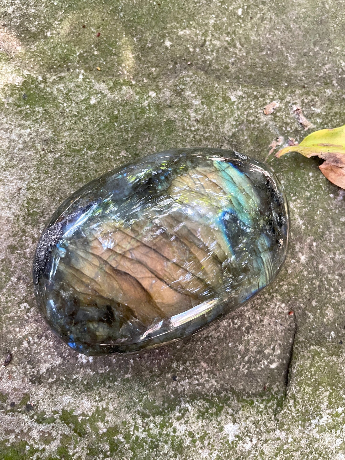 Lovely Polished  Labradorite Palm Stone 194g Great Flash From Madagascar Mineral Crystal