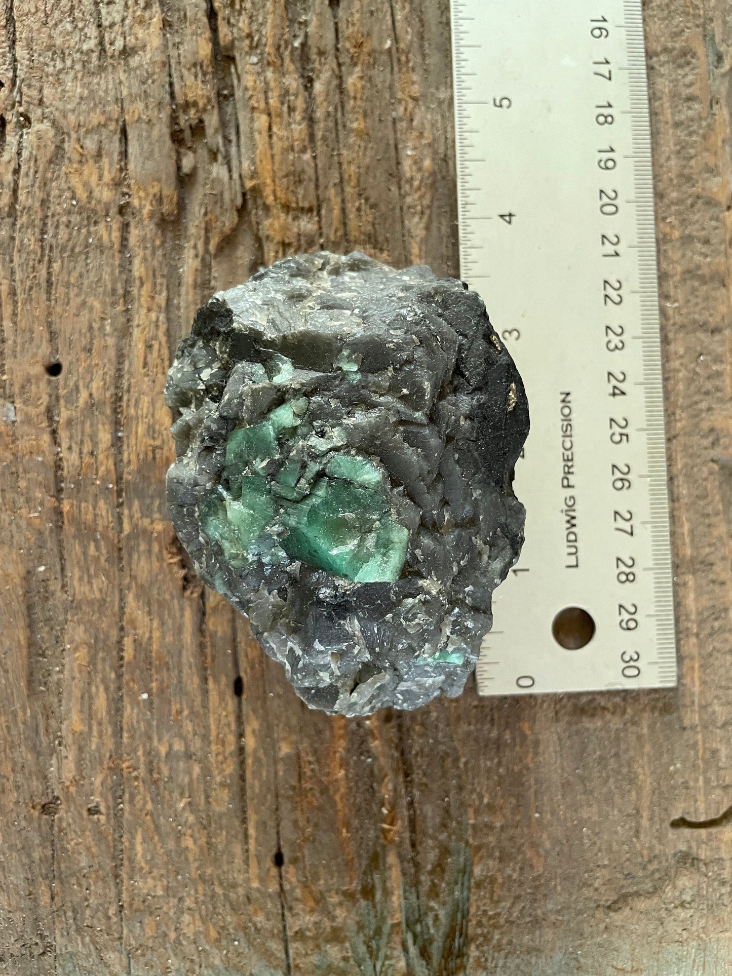 Emerald in the matrix from Brazil 272.3g Specimen Crystal Mineral