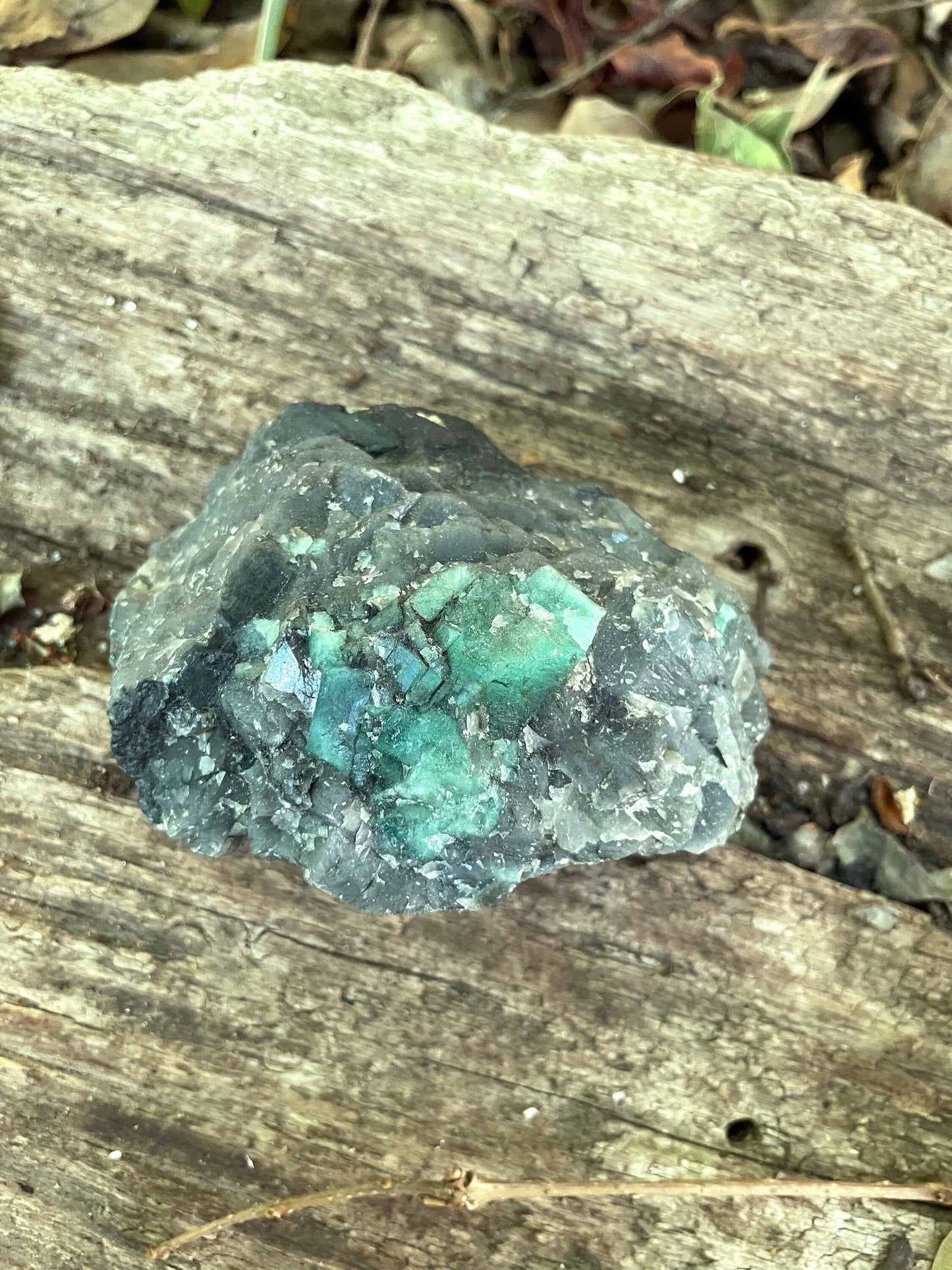 Emerald in the matrix from Brazil 272.3g Specimen Crystal Mineral